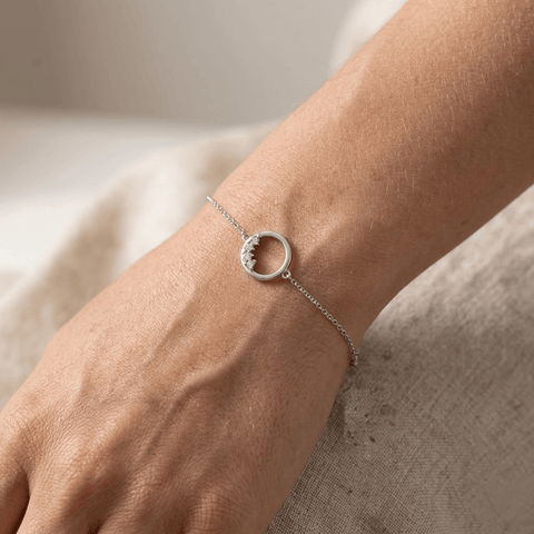 Circle Crystal Bracelet – 925 Sterling Silber Armband mit Zirkonia Kreis Element - Suzan Gold