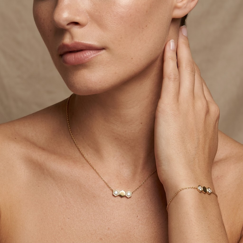 Hexaria – 925 Silber Schmuckset vergoldet mit Zirkonia Hexagon Suzan Gold