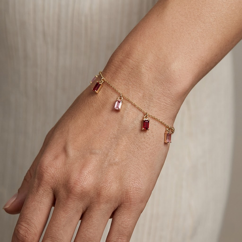 Pink Ruby Charm Bracelet – 925 Sterling Silber Armband mit bunten Stein Anhängern - Suzan Gold