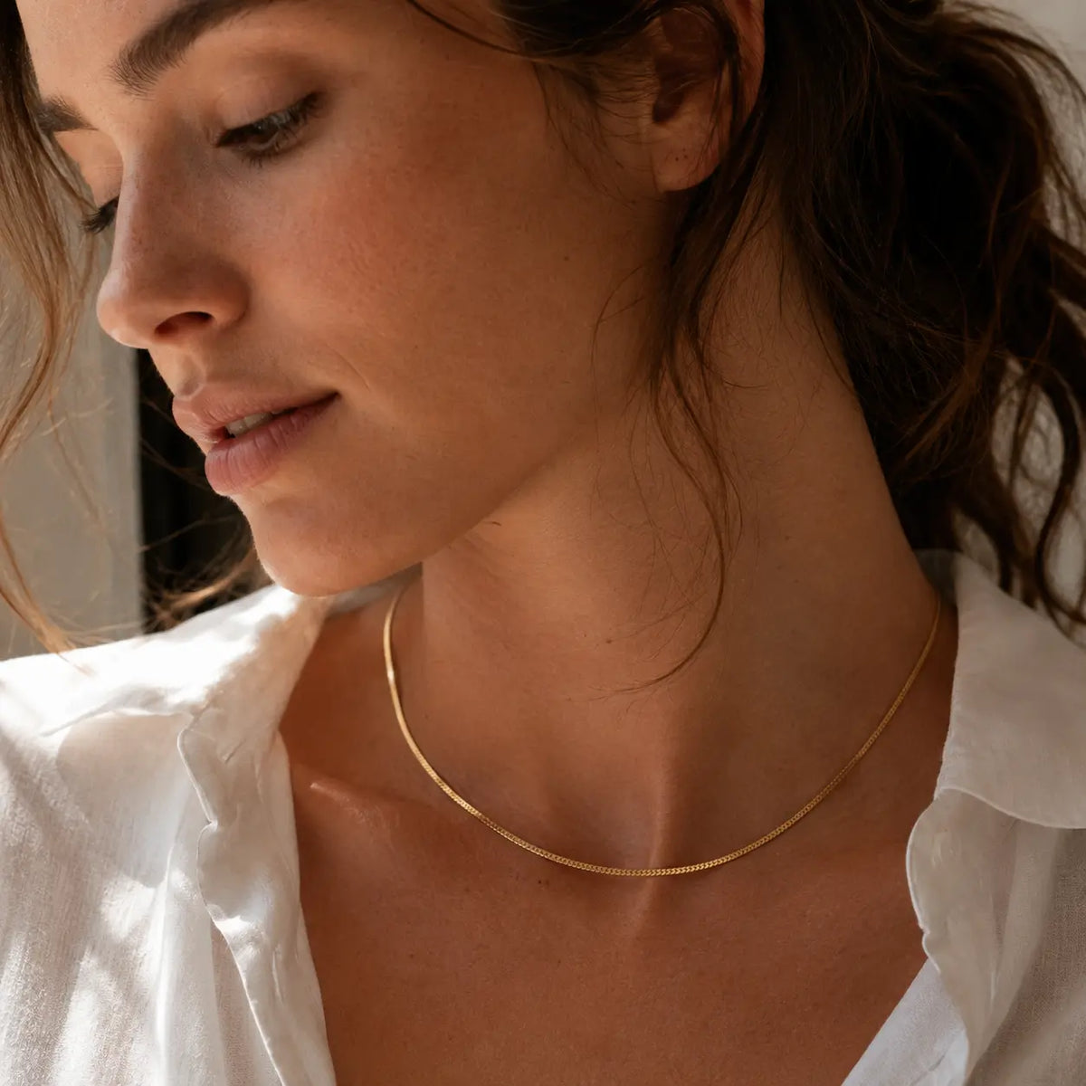 Herringbone Chain – Flache Halskette aus 585 Gold Suzan Gold