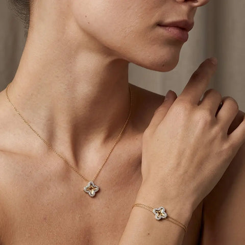 Crucelle Clover Sparkle Set – 375 Echtgold Schmuckset mit Kleeblatt Halskette & Armband - Suzan Gold