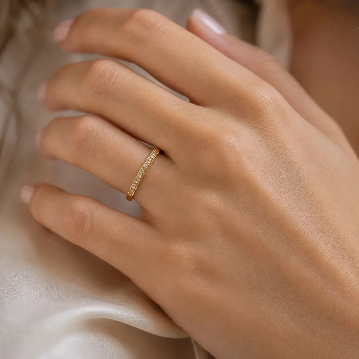 Starlight Band – Bandring mit Zirkonia-Pavé und Perlrand aus 585 Gold Suzan Gold
