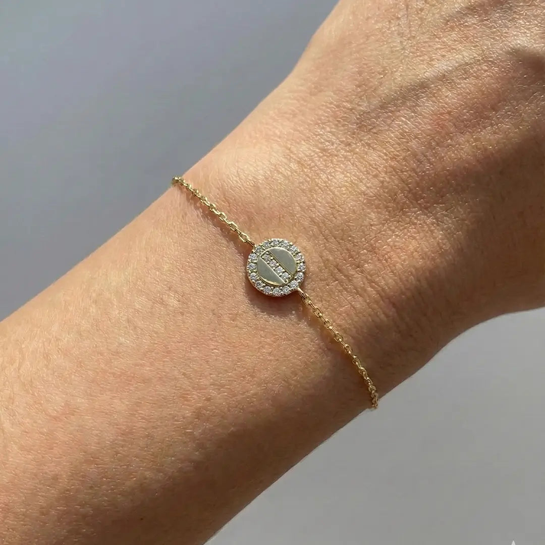 Aurelia Halo – 375 Echtgold Armband mit rundem Zirkonia Element - Suzan GoldArmbänder