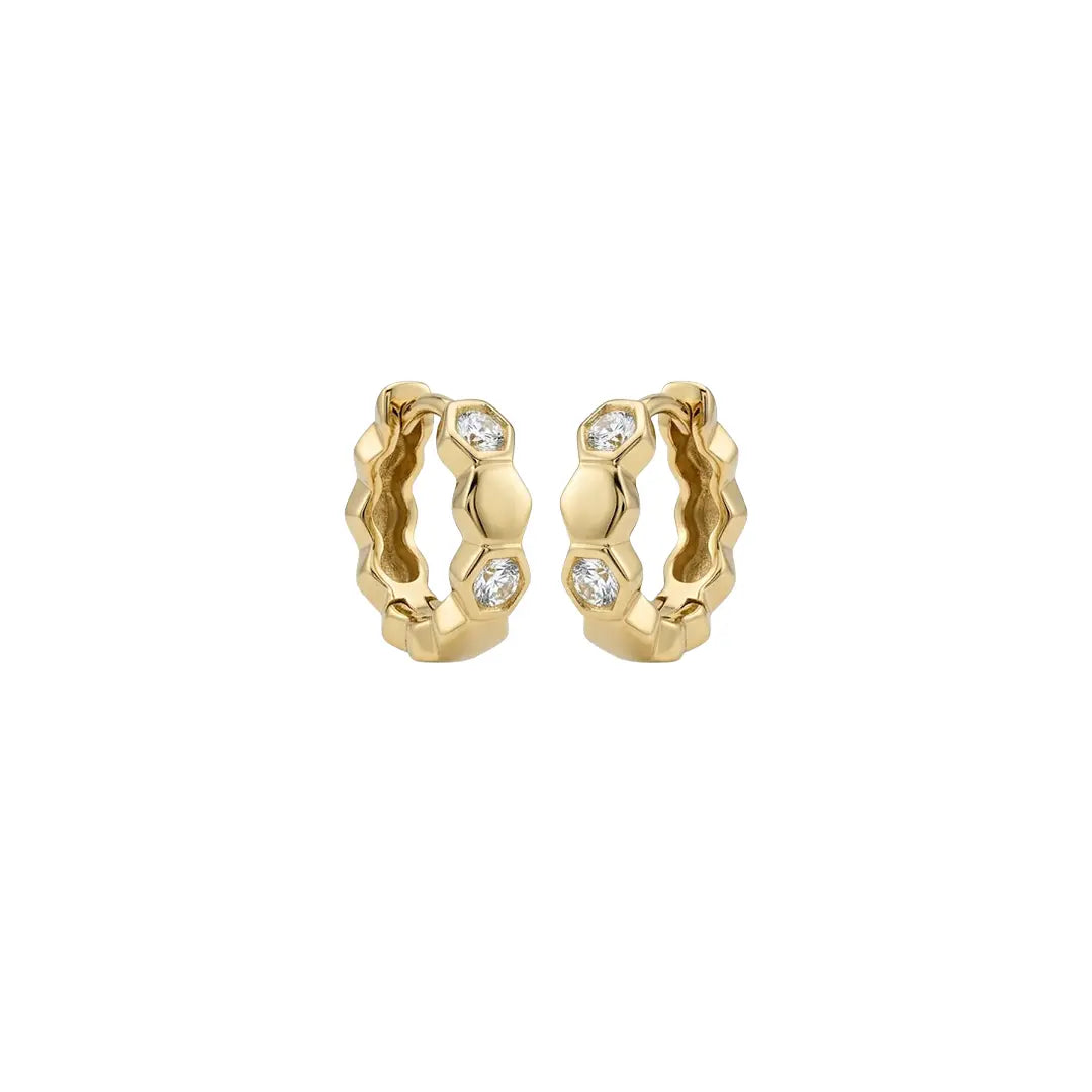 Hexagon Crystal Hoop Earrings aus 925 Sterling Silber vergoldet mit Zirkonia, filigraner Schmuck für Damen, eleganter zeitloser Klassiker.
