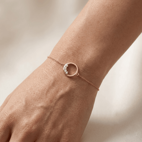 Circle Crystal Bracelet – 925 Sterling Silber Armband mit Zirkonia Kreis Element - Suzan Gold
