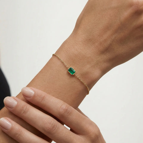 Aurielle Spark – 375 Echtgold Armband mit rechteckigem Zirkonia Anhänger - Suzan GoldArmbänder