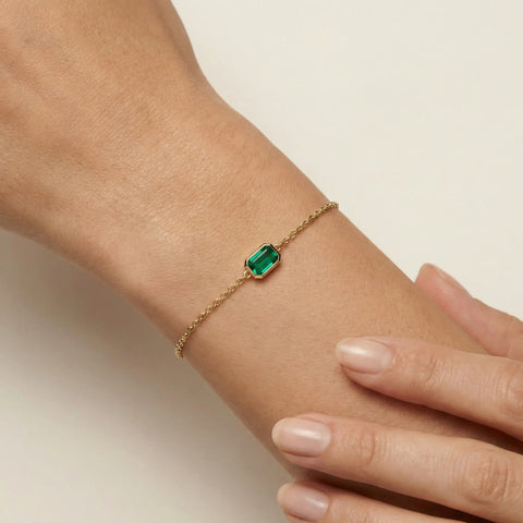 Aurielle Spark – 375 Echtgold Armband mit rechteckigem Zirkonia Anhänger - Suzan GoldArmbänder