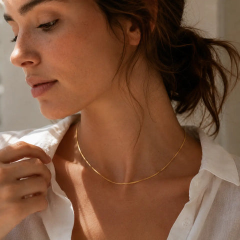 Herringbone Chain – Flache Halskette aus 585 Gold Suzan Gold