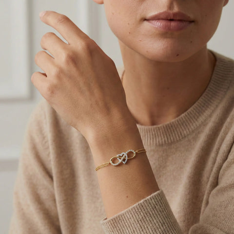 EternaHearts – 375 Echtgold Armband mit Doppelherz Infinity - Suzan GoldArmbänder