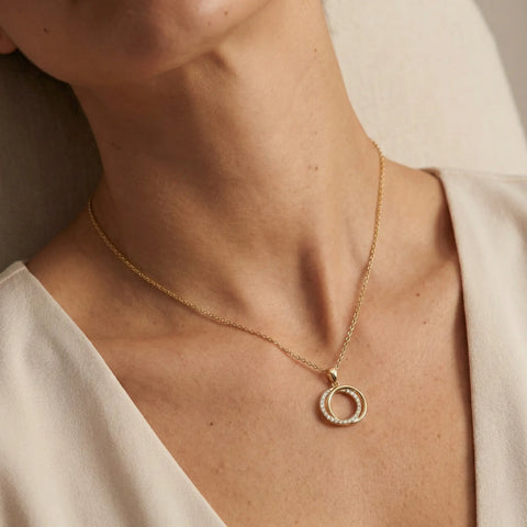 Ciréline Halo – 375 Echtgold Halskette mit offenem Kreis & Zirkonia - Suzan GoldHalskette