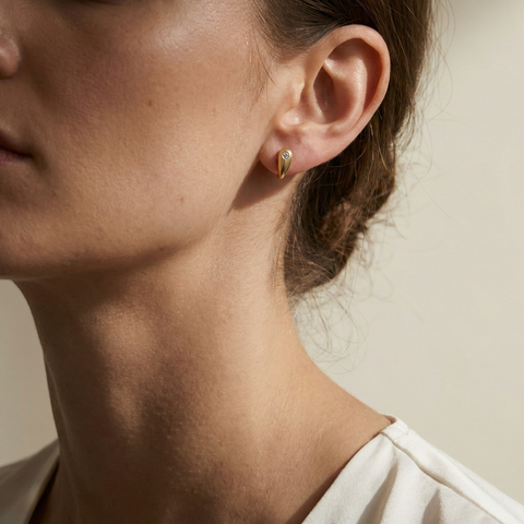 Teardrop Glow – 375 Echtgold Ohrstecker mit Zirkonia