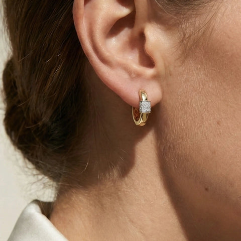 Lunara Bold – 375 Echtgold Creolen mit Zirkonia Element - Suzan GoldOhrringe