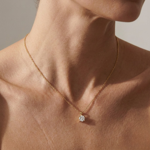 Solitaire Glow – 375 Echtgold Kette mit Zirkonia Anhänger