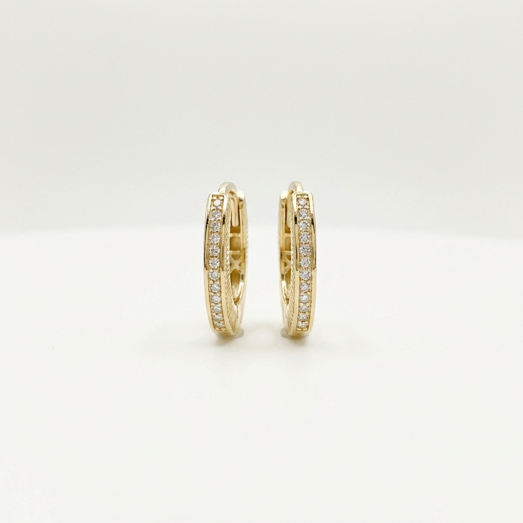 Luminelle Pavé – 375 Echtgold Creolen mit Zirkonia