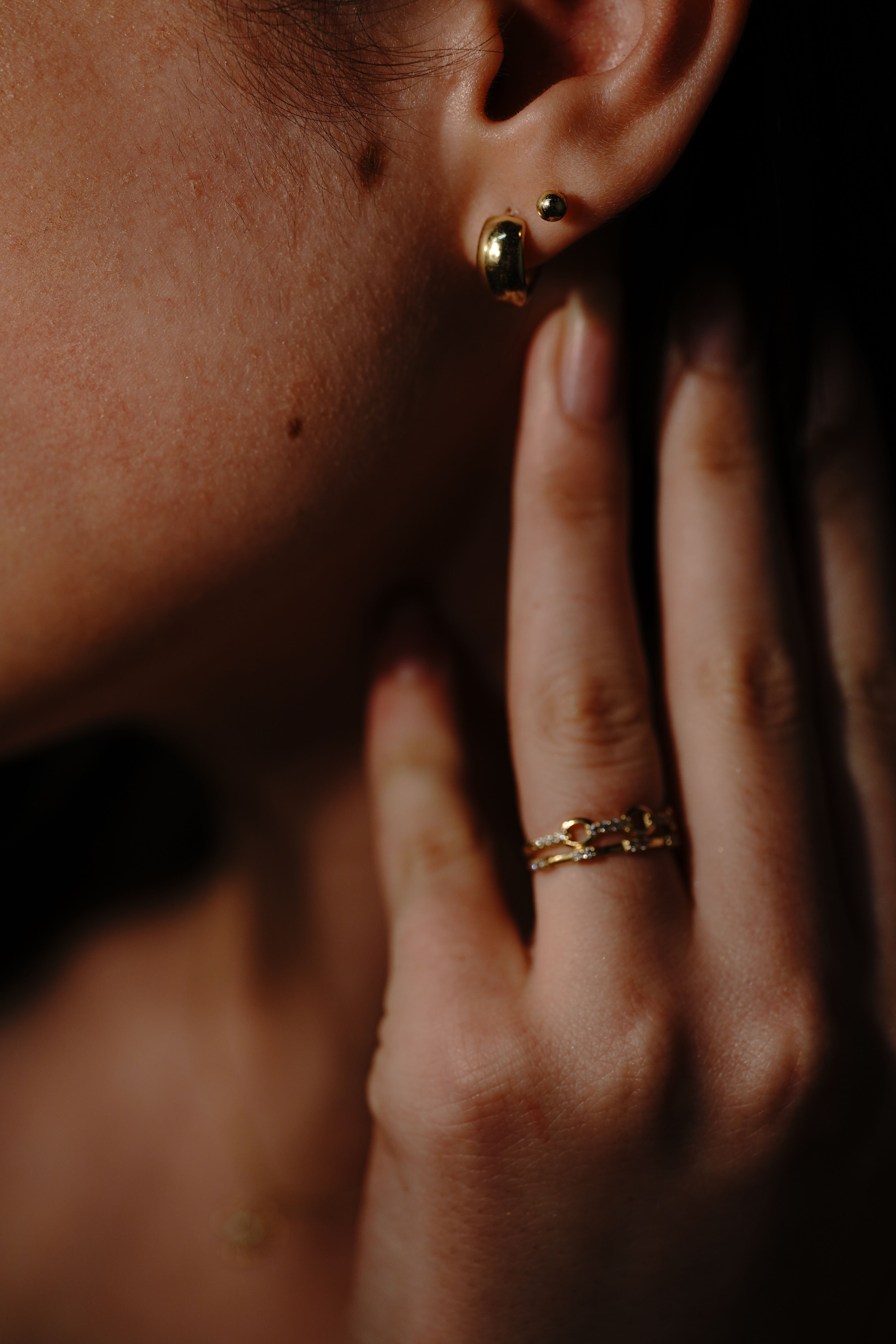 Unchained Ring