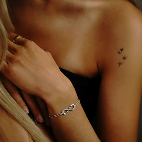 Eternelle – Delicate bracelet with infinity symbol in 925 silver, Suzan Gold