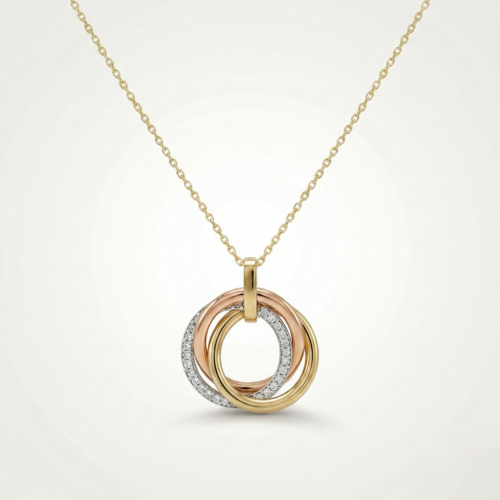 Trinitya Loop – 375 Echtgold Halskette mit drei ineinanderliegenden Ringen