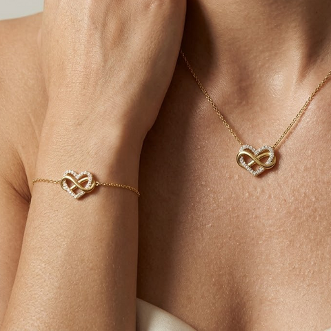 Eterna Amour – Vergoldetes 925 Silber Schmuckset mit Unendlichkeits - Herz, Halskette & Armband mit Zirkonia - Besatz - Suzan Gold