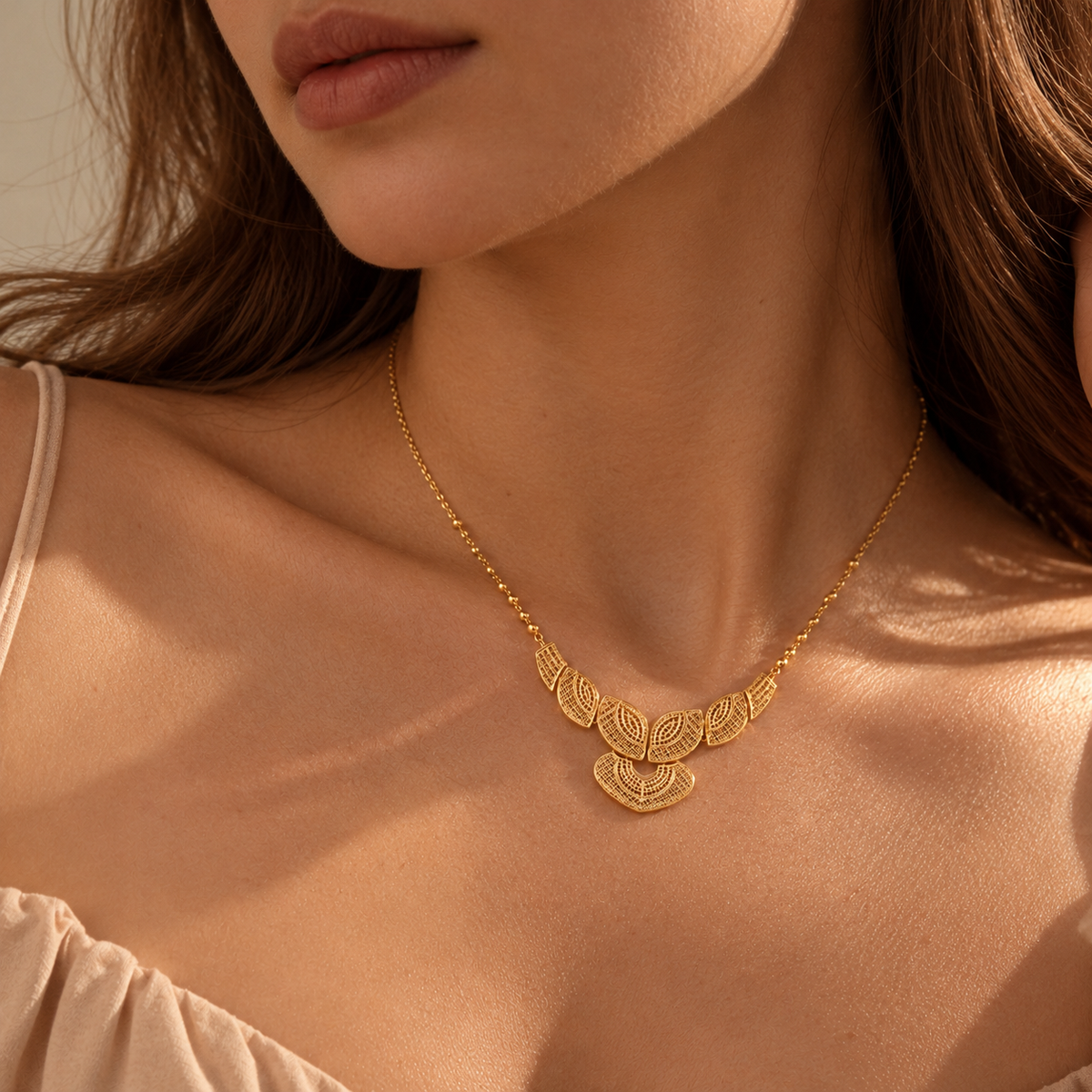 Marquise Heart – Filigran-Collier mit Herz-Element aus 750 Gold
